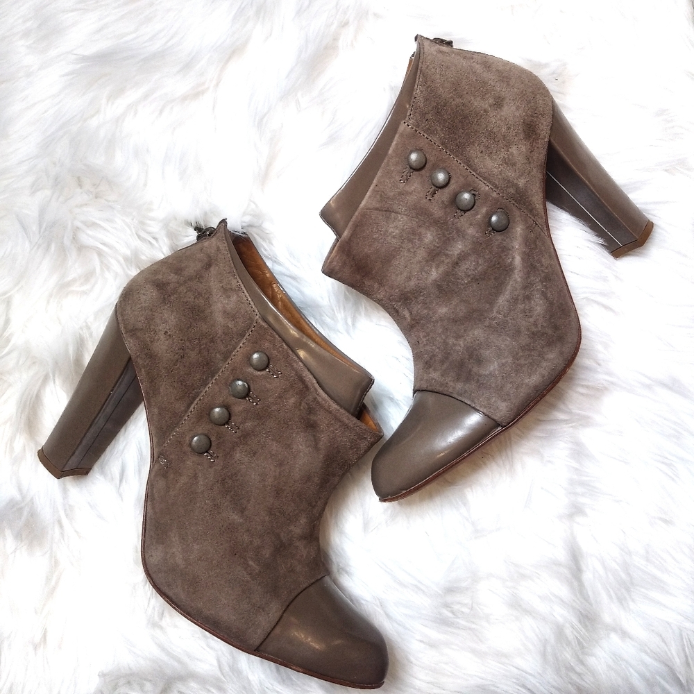 Italian Brown Suede Victorian Hobbs N.W. 3 Boots